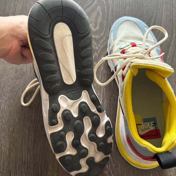 Nike Air Max 270 React Women’s Sneakers - Size 8 - Picture 8 of 9